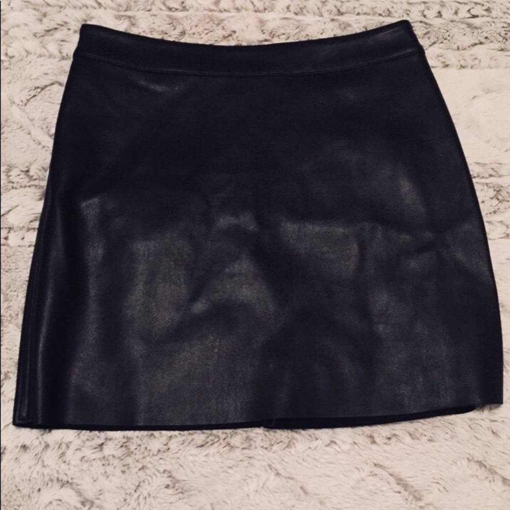 Forever 21 faux leather mini skirt NWT